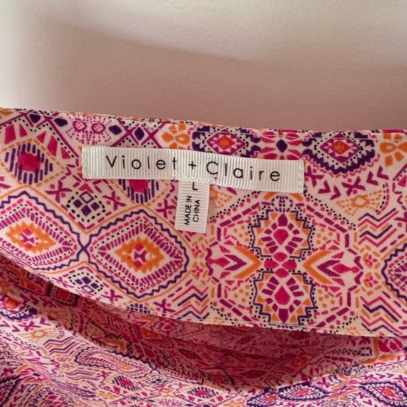 Violet & Claire Printed Blouse - Picture 5 of 5